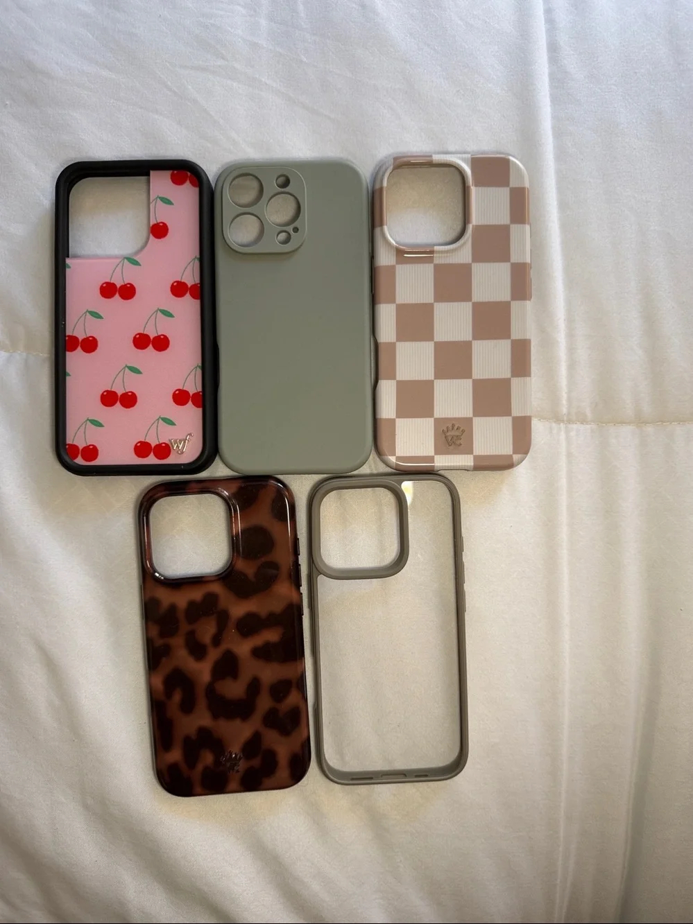 iPhone 16 pro cases
